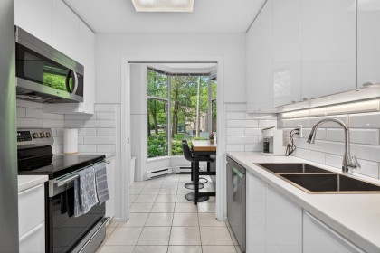 Photo 11 at 201 - 2668 Ash Street, Fairview VW, Vancouver West
