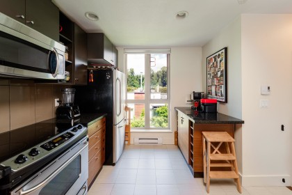 Photo 10 at 64 - 728 W 14th Street, Mosquito Creek, North Vancouver