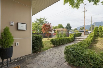 Photo 4 at 351 W 21st Street, Central Lonsdale, North Vancouver