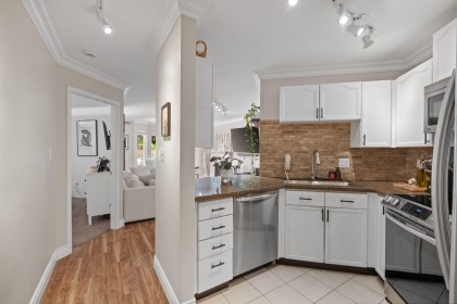 Photo 13 at 102 - 123 E 6th Street, Lower Lonsdale, North Vancouver