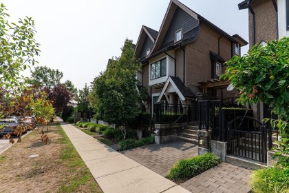 Photo 2 at 8123 Shaughnessy Street, Marpole, Vancouver West
