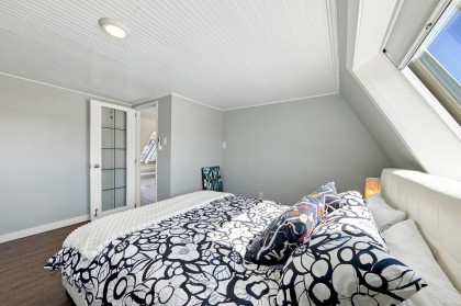 Photo 16 at A23 - 415 W Esplanade Avenue, Lower Lonsdale, North Vancouver