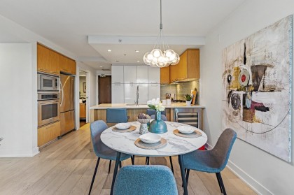 Photo 7 at 207 - 1680 W 4th Avenue, False Creek, Vancouver West