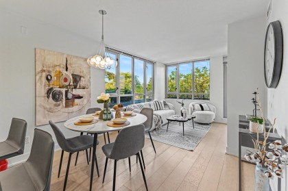 Photo 4 at 207 - 1680 W 4th Avenue, False Creek, Vancouver West