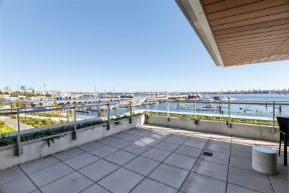 Photo 8 at 308 - 785 Harbour Way, Harbourside, North Vancouver