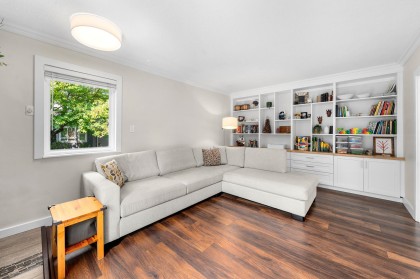 Photo 16 at 4 - 230 W 16th Street, Central Lonsdale, North Vancouver