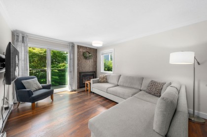 Photo 10 at 4 - 230 W 16th Street, Central Lonsdale, North Vancouver