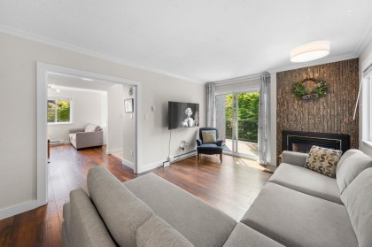 Photo 15 at 4 - 230 W 16th Street, Central Lonsdale, North Vancouver