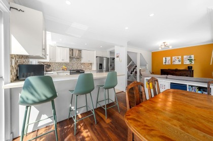 Photo 11 at 4 - 230 W 16th Street, Central Lonsdale, North Vancouver