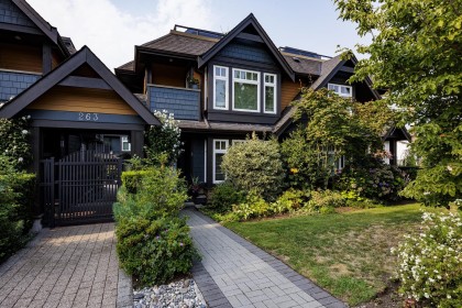 Photo 1 at 2 - 263 E 5th Street, Lower Lonsdale, North Vancouver