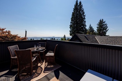 Photo 12 at 126 E St. James Road, Upper Lonsdale, North Vancouver