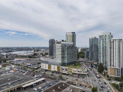 Photo 6 at 8080 Columbia Street, Marpole, Vancouver West