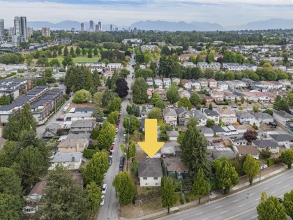 Photo 3 at 8080 Columbia Street, Marpole, Vancouver West