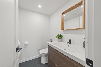 Photo 12 at 206 - 327 W 2nd Street, Lower Lonsdale, North Vancouver