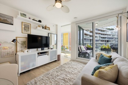 Photo 4 at 1501 - 1788 Columbia Street, False Creek, Vancouver West