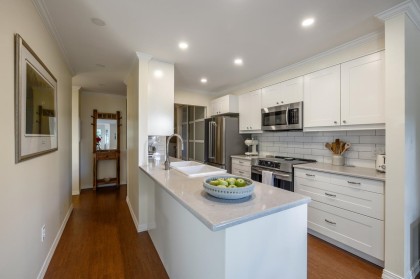 Photo 14 at 9 - 2015 W 3rd Avenue, Kitsilano, Vancouver West
