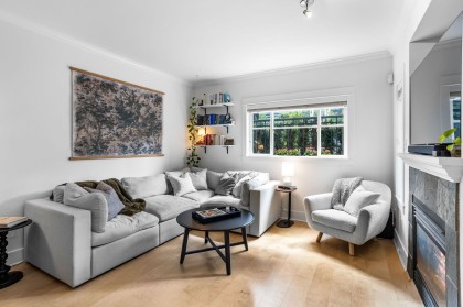 Photo 5 at 158 W 14th Avenue, Mount Pleasant VW, Vancouver West