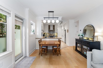 Photo 8 at 158 W 14th Avenue, Mount Pleasant VW, Vancouver West