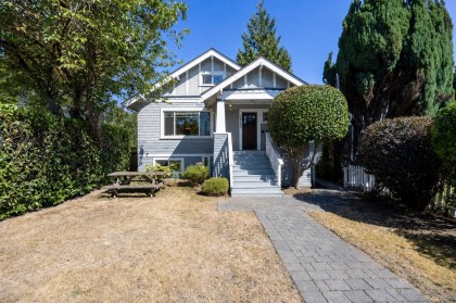 Photo 1 at 3035 W 5th Avenue, Kitsilano, Vancouver West