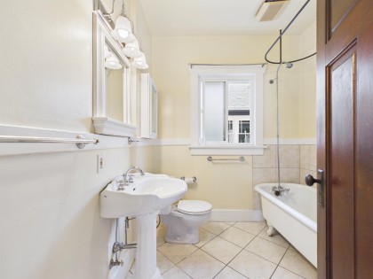 Photo 15 at 3035 W 5th Avenue, Kitsilano, Vancouver West