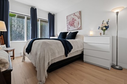 Photo 12 at 330 - 5790 East Boulevard, Kerrisdale, Vancouver West