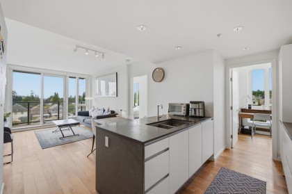 Photo 10 at 802 - 8488 Cornish Street, S.W. Marine, Vancouver West