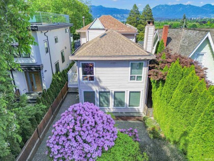 Photo 10 at 3191 W 23rd Avenue, Dunbar, Vancouver West