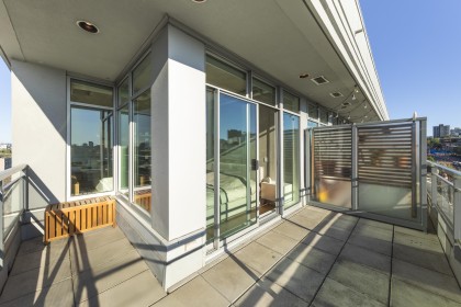 Photo 20 at 604 - 495 W 6th Avenue, False Creek, Vancouver West
