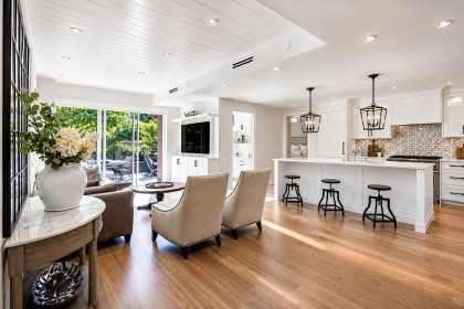 Photo 5 at 102 - 1055 Ridgewood Drive, Edgemont, North Vancouver
