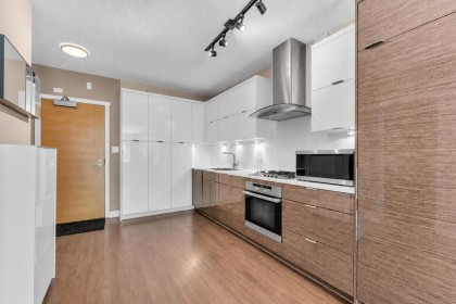 Photo 11 at 216 - 1777 W 7th Avenue, Fairview VW, Vancouver West