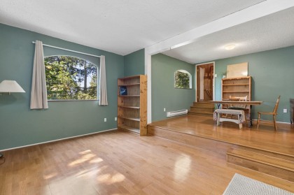 Photo 31 at 295 Bayview Road, Lions Bay, West Vancouver