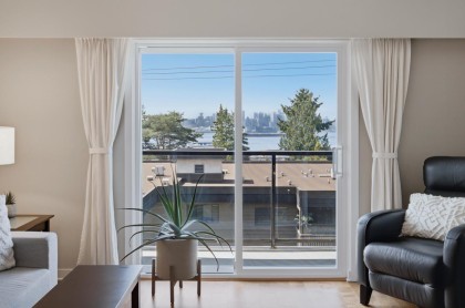 Photo 4 at 304 - 325 W 3rd Street, Lower Lonsdale, North Vancouver