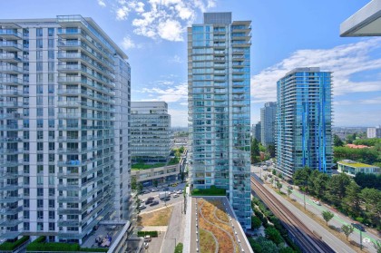 Photo 3 at 1706 - 8031 Nunavut Lane, Marpole, Vancouver West