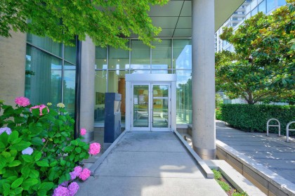 Photo 4 at 1706 - 8031 Nunavut Lane, Marpole, Vancouver West