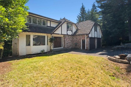 Photo 2 at 525 E Braemar Road, Braemar, North Vancouver