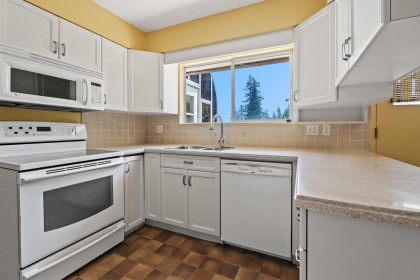 Photo 6 at 525 E Braemar Road, Braemar, North Vancouver