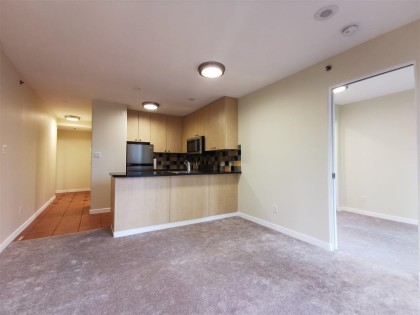 Photo 4 at 905 - 819 Hamilton Street, Downtown VW, Vancouver West