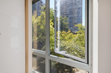 Photo 11 at 203 - 950 Cambie Street, Yaletown, Vancouver West