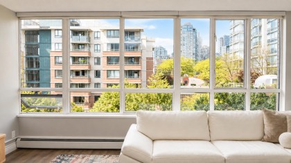 Photo 16 at 608 - 1228 Marinaside Crescent Street, Yaletown, Vancouver West