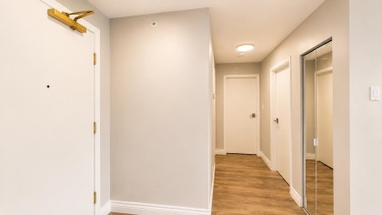 Photo 5 at 608 - 1228 Marinaside Crescent Street, Yaletown, Vancouver West