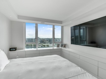 Photo 25 at 2105 - 1033 Marinaside Crescent, Yaletown, Vancouver West