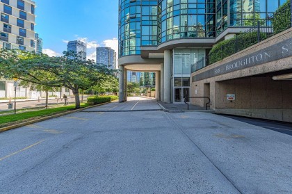 Photo 5 at 1806 - 588 Broughton Street, Coal Harbour, Vancouver West