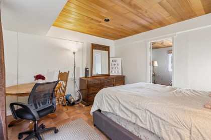 Photo 18 at 556 Ballantree Road, Glenmore, West Vancouver