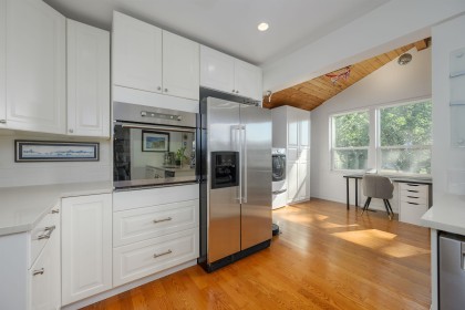 Photo 6 at 3342 Fromme Road, Lynn Valley, North Vancouver