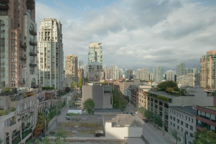 Photo 8 at 1102 - 1323 Homer Street, Yaletown, Vancouver West