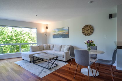 Photo 8 at 220 - 676 W 6th Avenue, Fairview VW, Vancouver West