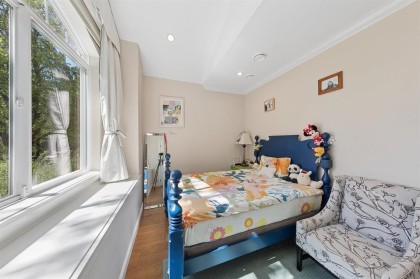 Photo 25 at 2911 W 35th Avenue, MacKenzie Heights, Vancouver West