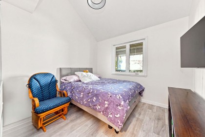 Photo 9 at 203 - 1513 Bowser Avenue, Norgate, North Vancouver