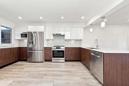 Photo 4 at 203 - 1513 Bowser Avenue, Norgate, North Vancouver