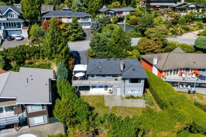 Photo 28 at 403 Newdale Court, Upper Delbrook, North Vancouver